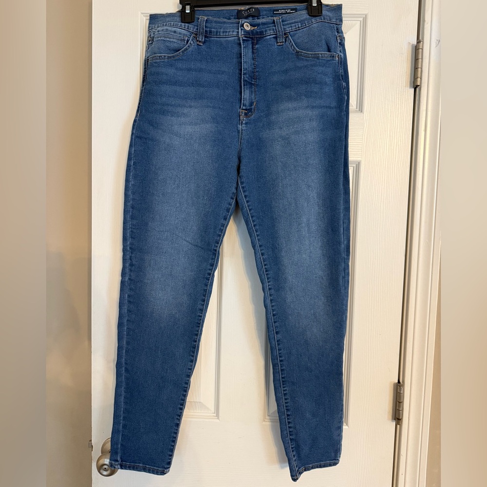 Women's Curve Appeal skinny Jeans
